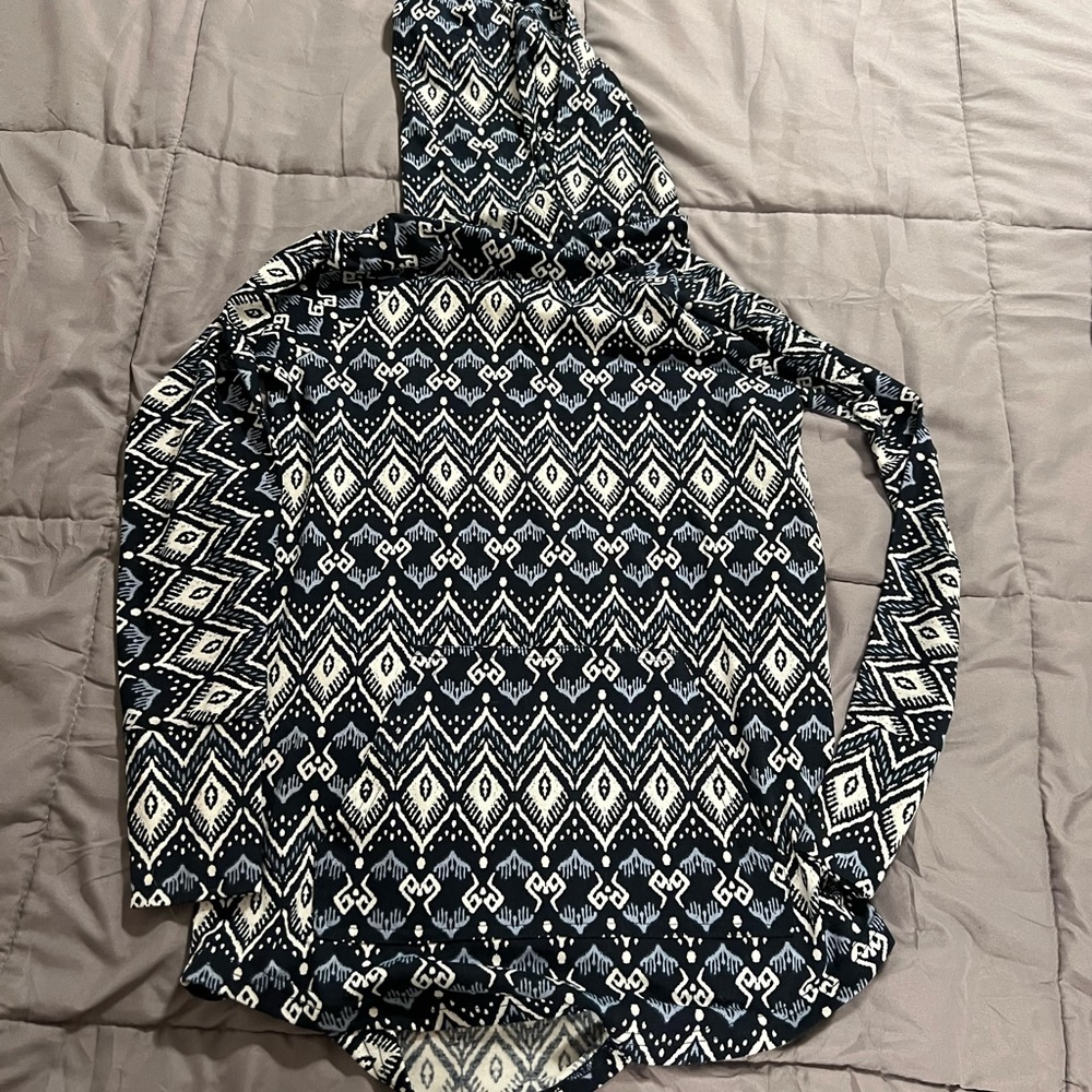 Lula Roe Amber Hoodie Small
